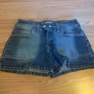 no boundaries blue jean shorts, size juniors 7! (tagged for exposure)